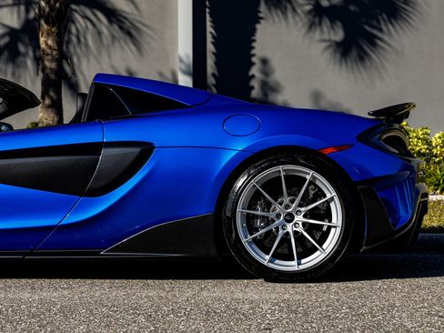 Used 2020 McLaren 600LT Spider image 5