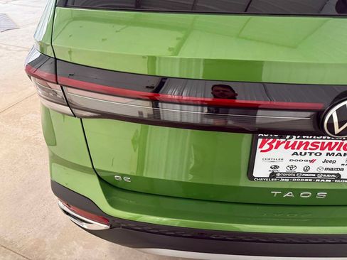 Certified 2026 Volkswagen Taos SE AWD/4WD image 17