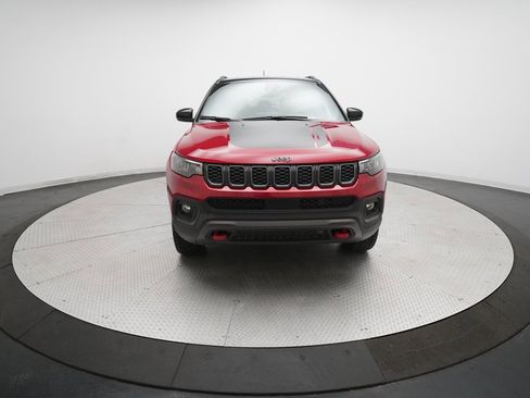 Used 2024 Jeep Compass Trailhawk w/ Trailhawk Convenience Group image 11