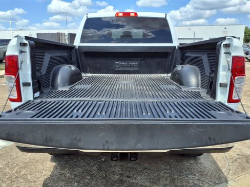 Used 2024 RAM 2500 Big Horn AWD/4WD image 20