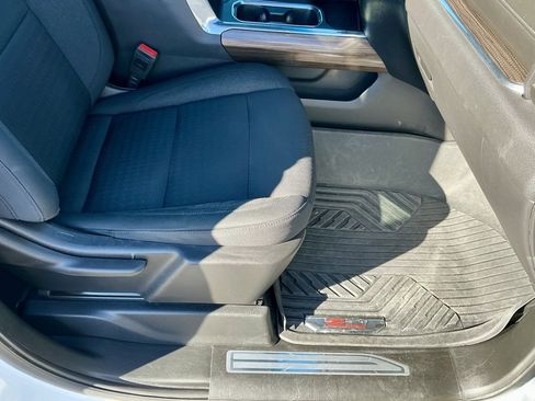 Used 2023 Chevrolet Silverado 1500 LT Trail Boss w/ Protection Package image 23