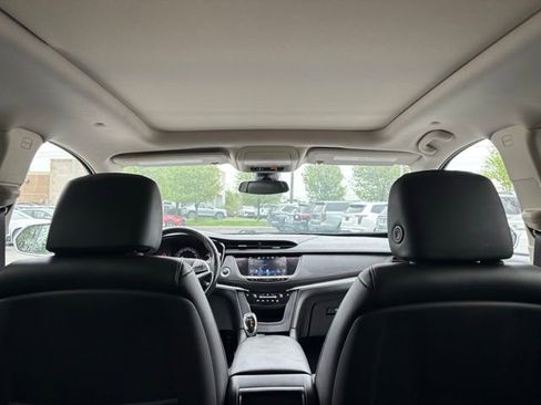 Used 2019 Cadillac XT5 Luxury FWD image 8