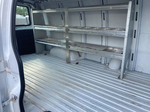 Used 2016 Chevrolet Express 2500 Extended RWD image 23