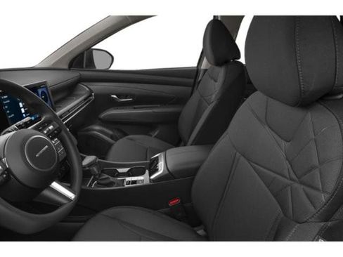 New 2025 Hyundai Tucson SE image 6