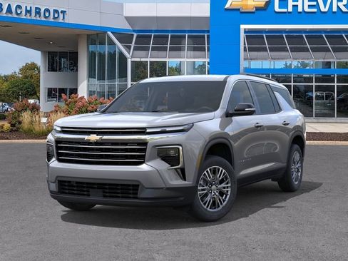 New 2026 Chevrolet Traverse LT w/ LPO, Floor Liner Package AWD/4WD image 6