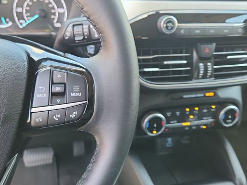 Used 2022 Ford Escape SEL w/ Equipment Group 302A image 21