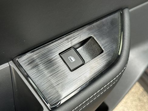 New 2026 Nissan Rogue SV w/ SV Premium Package image 31