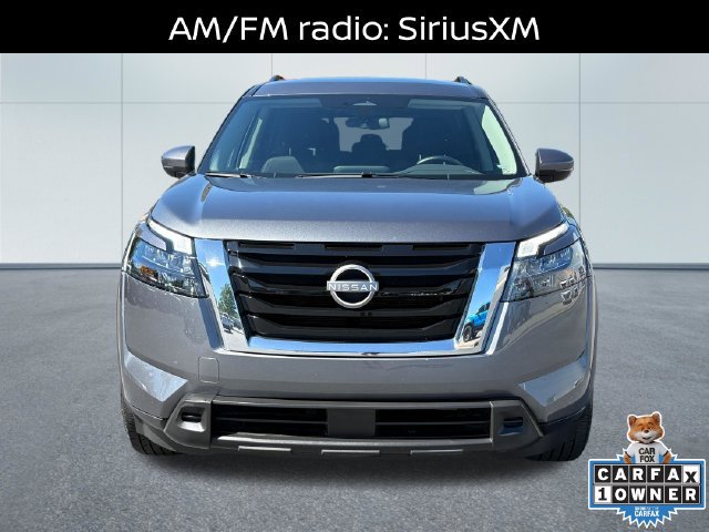 Used 2025 Nissan Pathfinder SV FWD image 5