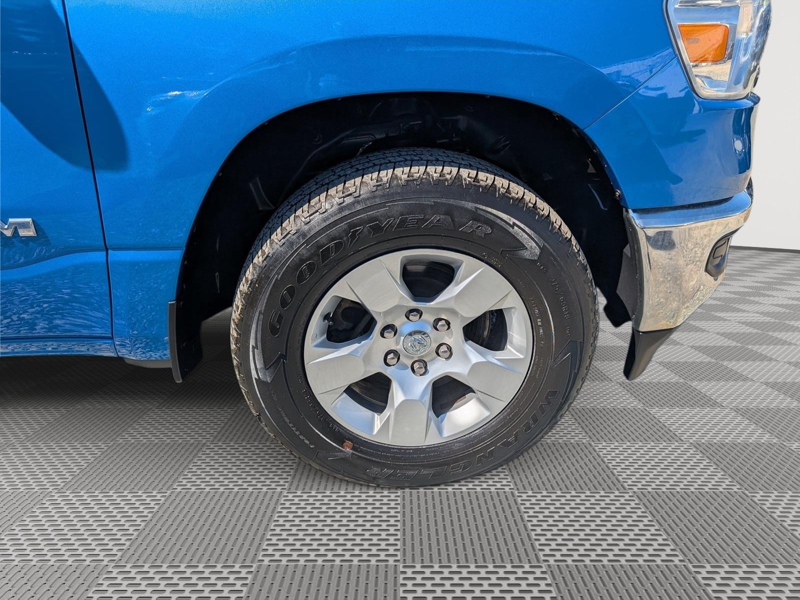 Used 2022 RAM 1500 Big Horn AWD/4WD image 9