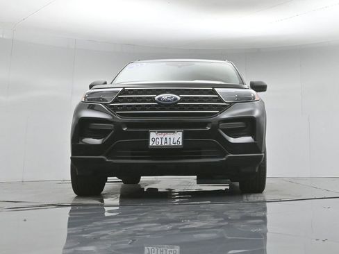 Certified 2023 Ford Explorer XLT RWD image 49