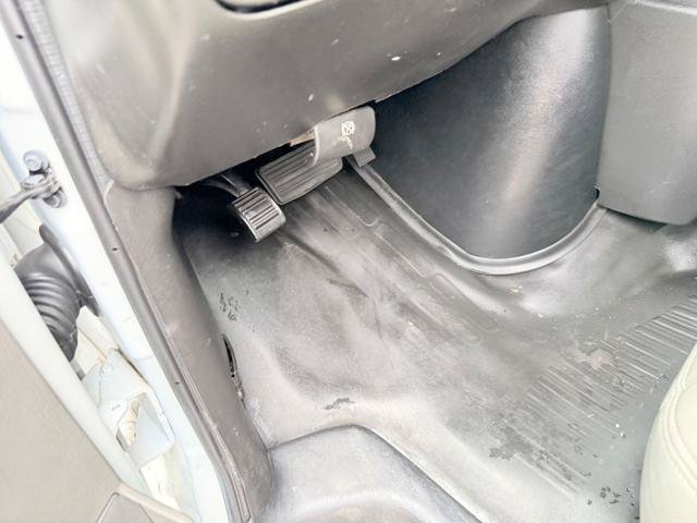 Used 2015 Chevrolet Express 2500 RWD image 20