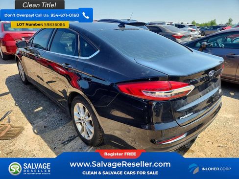Used 2019 Ford Fusion SE FWD image 3