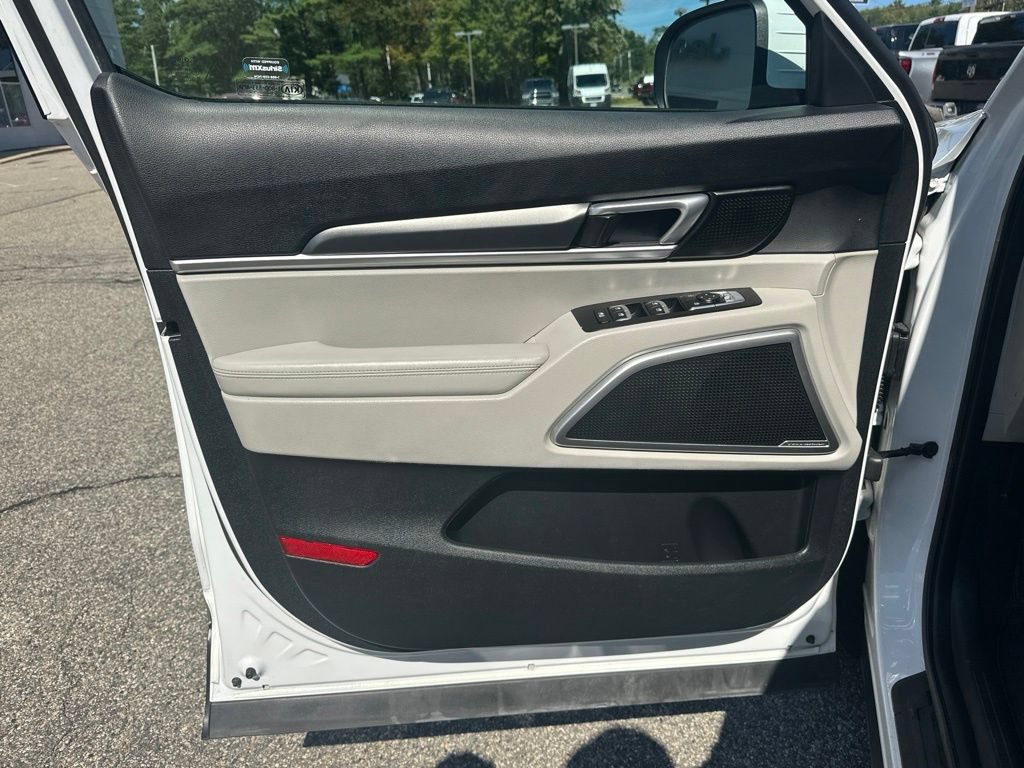Used 2020 Kia Telluride S AWD/4WD image 14