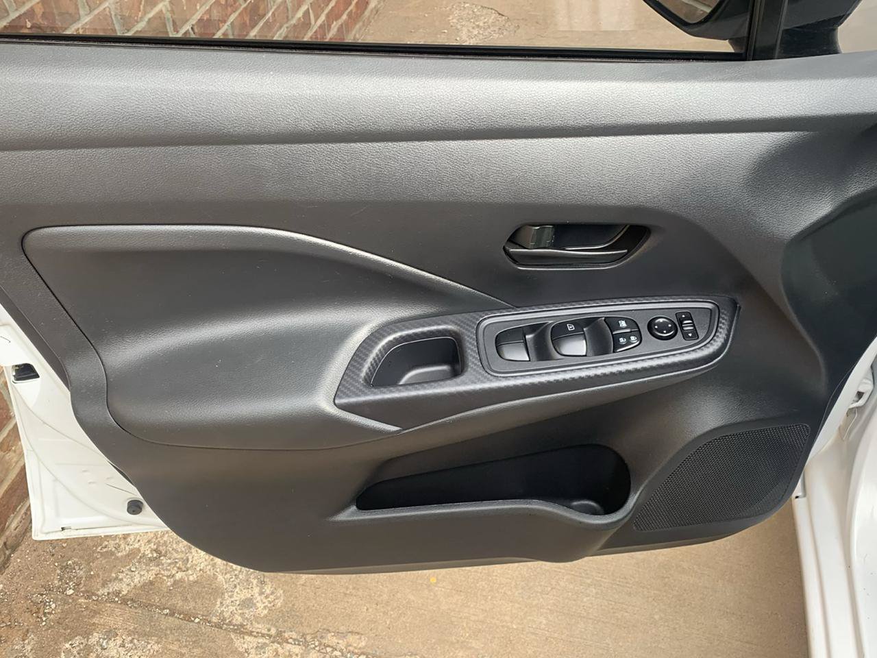 Used 2023 Nissan Versa S FWD image 22