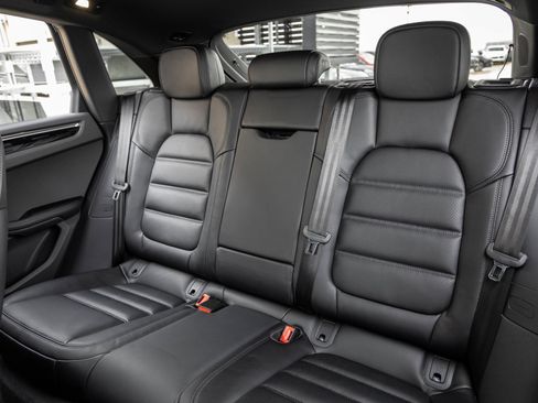 New 2026 Porsche Macan S image 29