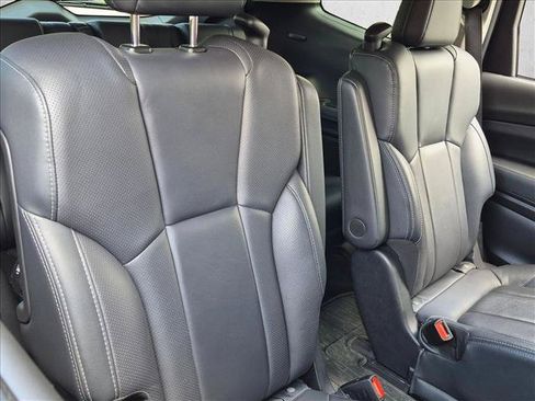 Used 2023 Subaru Ascent Limited AWD/4WD image 19
