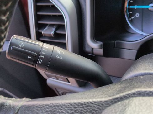 Used 2019 Ford F350 Lariat image 25