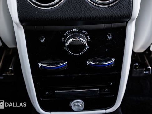 Used 2021 Rolls-Royce Cullinan image 36