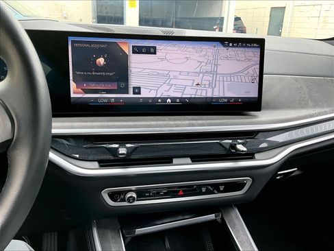 Used 2025 BMW X5 xDrive40i AWD/4WD image 34