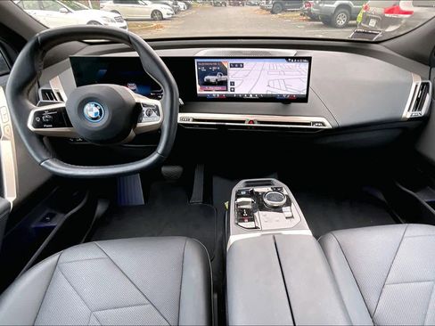Used 2024 BMW iX xDrive50 image 16