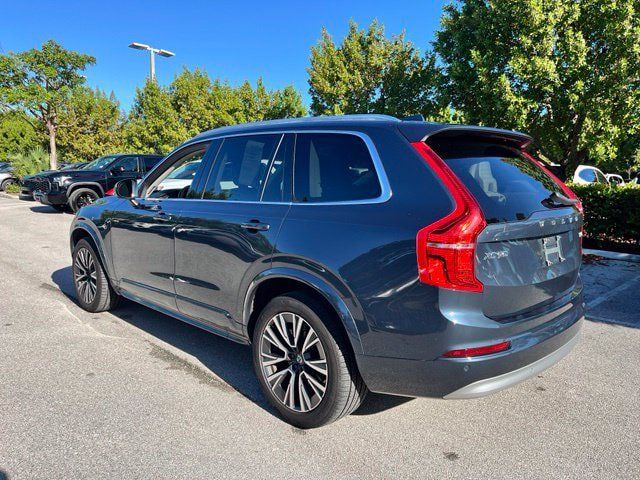 Used 2022 Volvo XC90 T5 Momentum w/ Climate Package FWD image 4