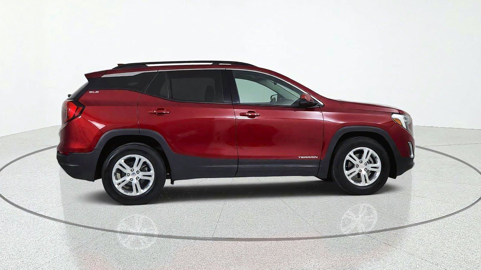Used 2019 GMC Terrain SLE w/ Driver Convenience Package FWD image 7