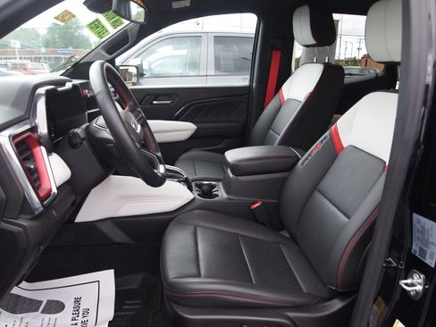 Used 2023 GMC Canyon AT4X w/ Edition 1 image 14