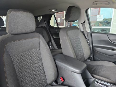 Used 2023 Chevrolet Equinox LT image 16