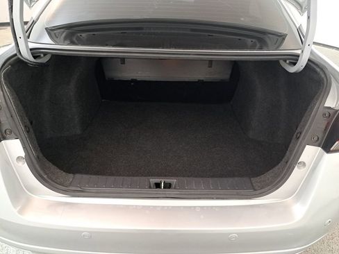 Used 2023 Nissan Versa S w/ Trunk Package image 23