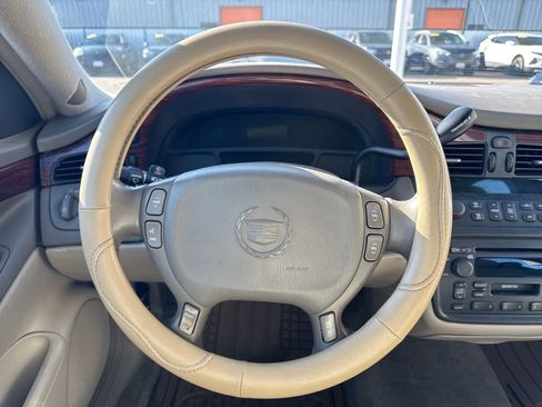 Used 2003 Cadillac De Ville w/ Comfort & Convenience Package image 14