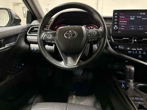 Used 2024 Toyota Camry XSE FWD image 11