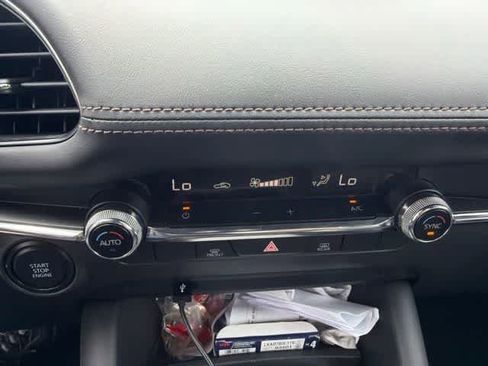 Used 2019 MAZDA MAZDA3 AWD Hatchback image 21