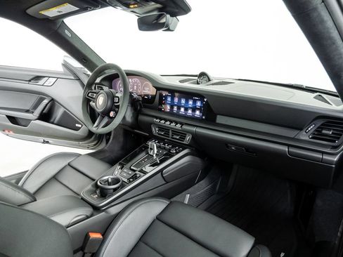 Certified 2026 Porsche 911 Carrera GTS RWD image 22
