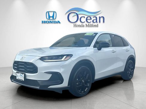Used 2024 Honda HR-V Sport image 7