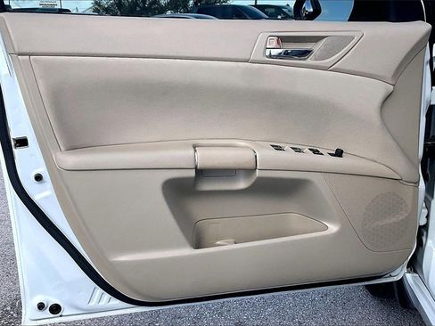 Used 2011 Suzuki Kizashi S image 16