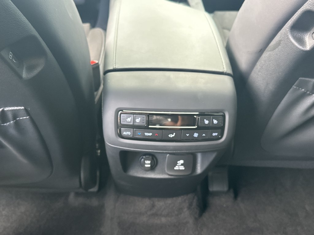 Used 2024 Hyundai Palisade Calligraphy AWD/4WD image 16