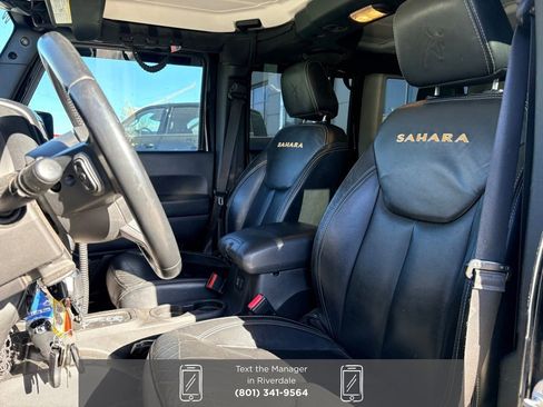 Used 2013 Jeep Wrangler Unlimited Sahara w/ Connectivity Group image 9