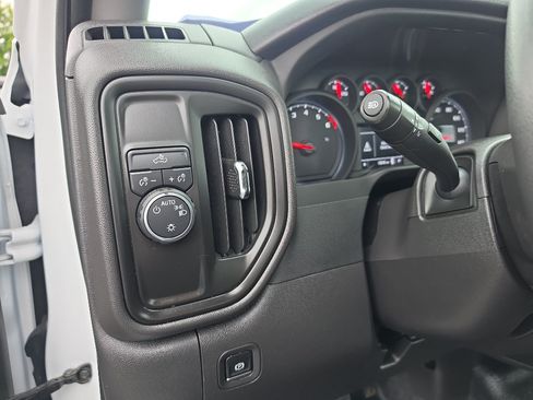 Certified 2025 Chevrolet Silverado 1500 W/T RWD image 16