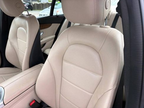 Used 2015 Mercedes-Benz C 300 4MATIC Sedan image 19