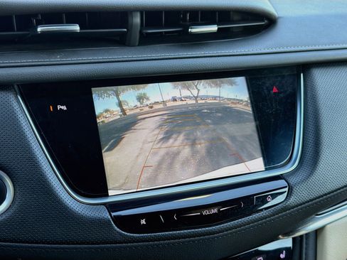 Used 2019 Cadillac XT5 Luxury FWD image 14