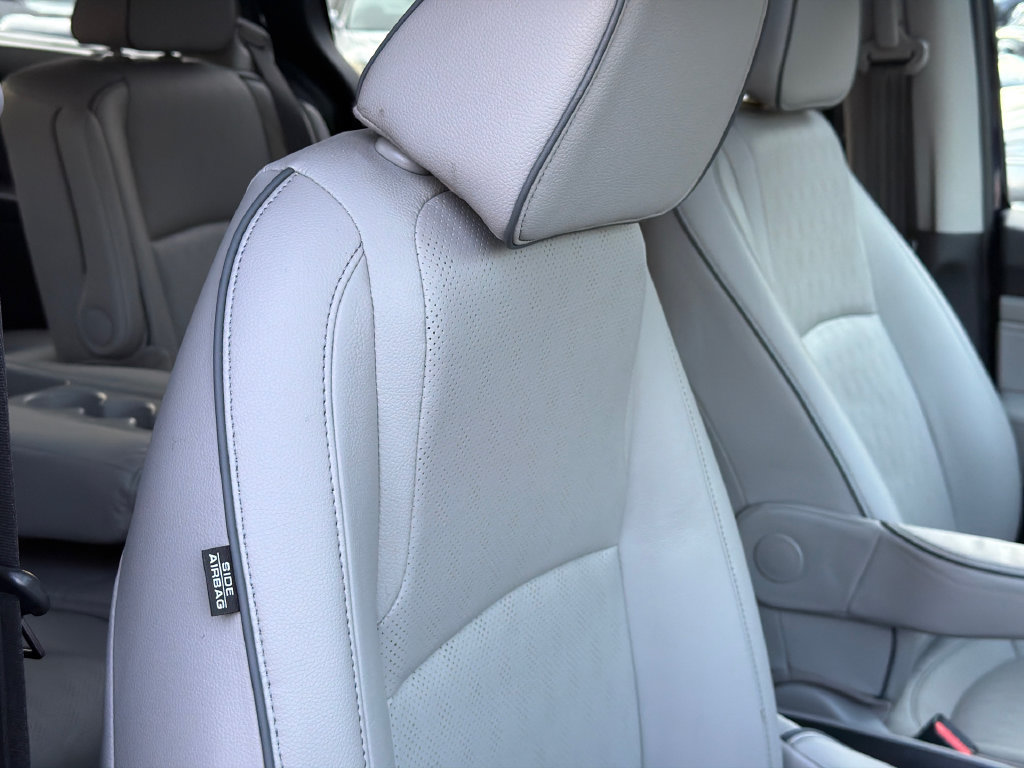 Used 2024 Honda Odyssey Elite image 11