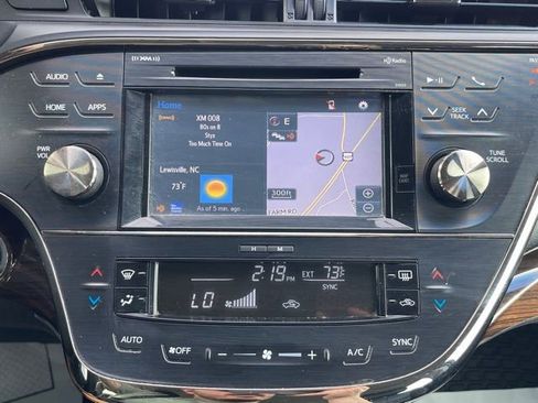 Used 2015 Toyota Avalon XLE Touring image 10