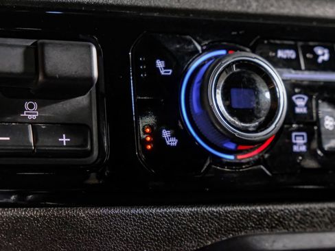 Used 2024 Chevrolet Silverado 2500 LT w/ Safety Package image 26