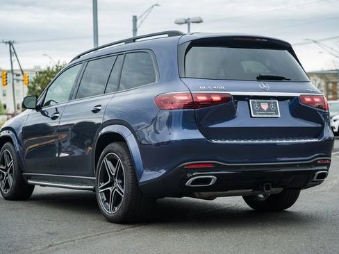 Used 2024 Mercedes-Benz GLS 450 4MATIC image 5