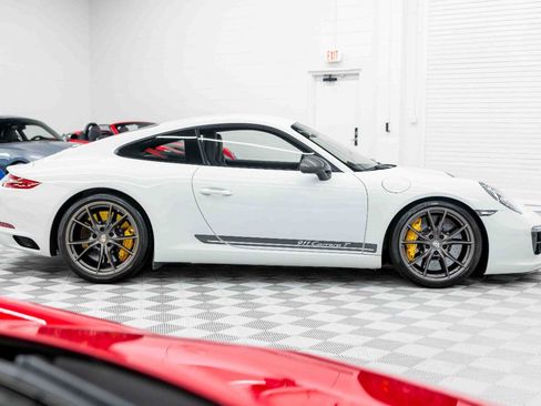 Used 2018 Porsche 911 Carrera T RWD image 9