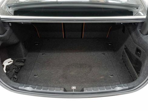 Used 2017 BMW 330e image 33