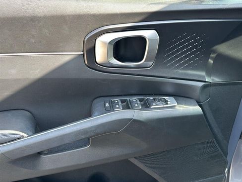 Used 2021 Kia Sorento S w/ Panoramic Sunroof Package FWD image 23