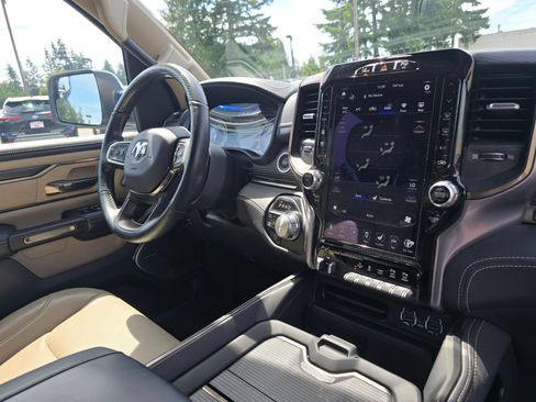Used 2021 RAM 1500 Limited AWD/4WD image 10