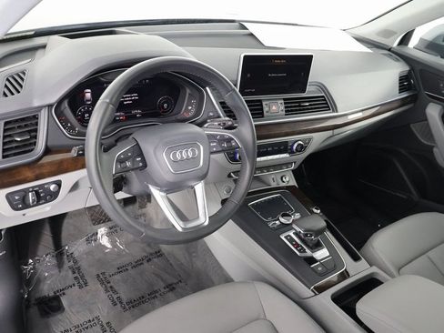 Used 2019 Audi Q5 Prestige w/ Prestige Package AWD/4WD image 7