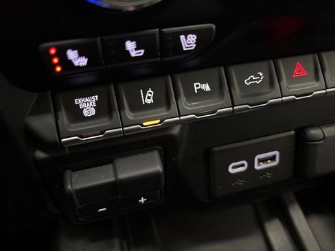 Used 2022 GMC Sierra 2500 Denali w/ Technology Package image 59